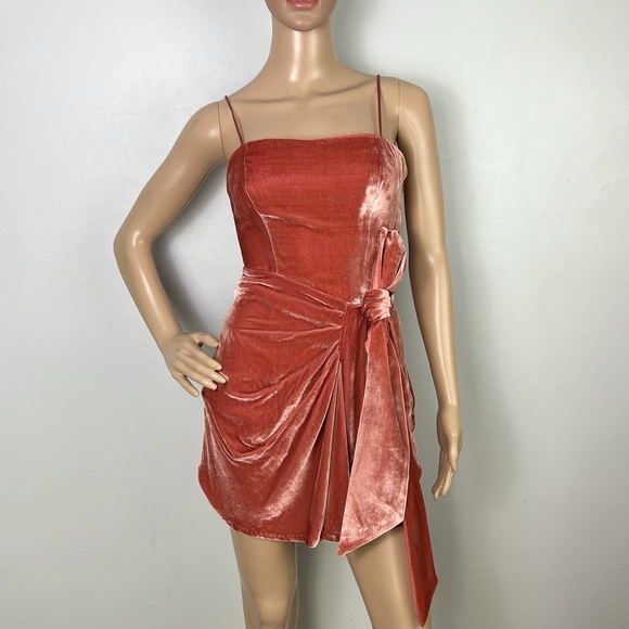 NEW CINQ A SEPT PINK VELVET MINI DRESS - Picture 2 of 10